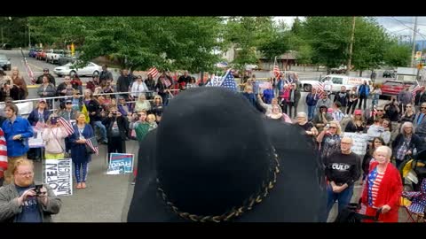 Flash back: rally in front of restaurant defying Inslee