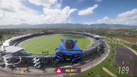 பThe venom jumps the stadium effortlessly