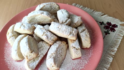 Delicious and simple biscuit cookies. Without eggs and milk.