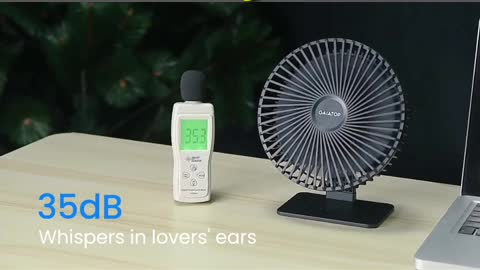 Small table fan