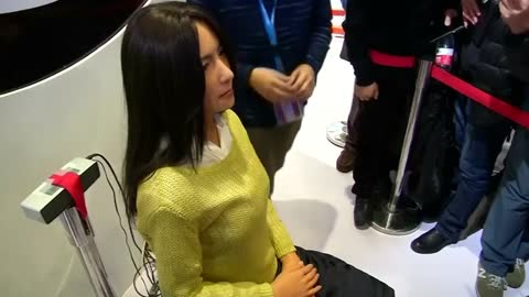 Mood sensing robot unveilied in Beijing