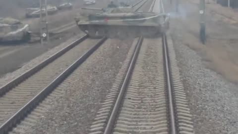 Day One: Russian army tank column rapidly moving towards Melitopol.