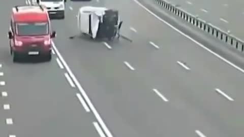 Amazing car accident