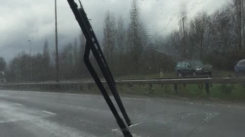 What to Do When Your Windshield Wipers Break