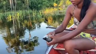 Fishing with malhadeira in the Amazon rainforest/Brazil