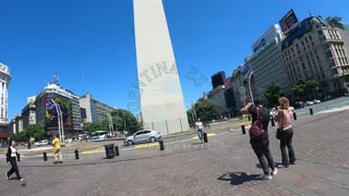 Walking by the Obelisk in Buenos Aires Argentina 9 de Julio #argentina #obelisco #buenosaires