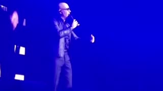 Pitbull Gives EPIC Patriotic Speech At Concert