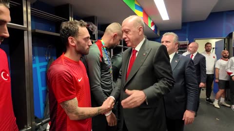 Erdogan entered the dressing room of Turkey after their elimination