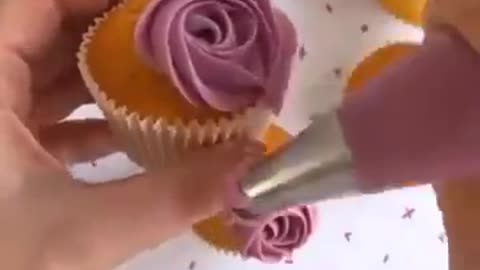/كوبكيك بريستيج /cupcak décoration ideas with flowers