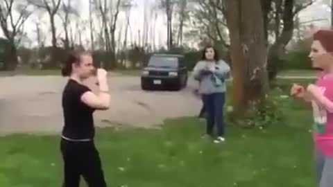 This fight will always be a classic (Teenager / High School Fight)