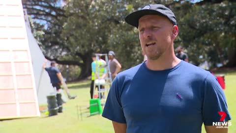 A bar made from recycled material has opened at Sydney's Royal Botanic Garden | 7NEWS