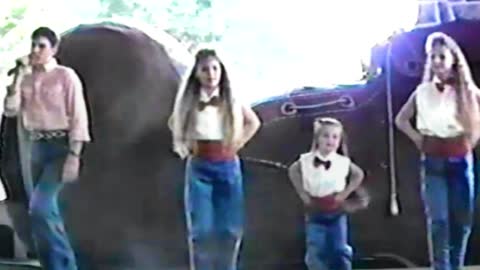 SHOESTRING KIDS - BABY'S GOT HER BLUJEJANS ON- BUFFALO STAMPEDE 9-1-1989