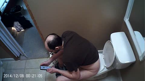 Rockydennis Presents "Taking a Dump : YT" CreepyCam Episode 4