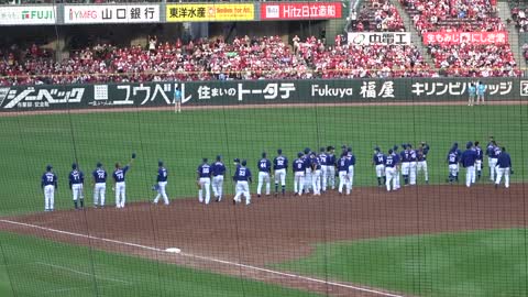 最終戦を見事な完封勝利で飾った中日ドラゴンズにカープファンから割れんばかりの拍手が起こる！