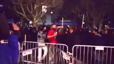 Feb 1 2017 Berkeley Milo's speech 1.7.7 Antifa attacks a man using a bike lock