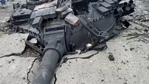 25.02.2022 Ukraine smoking remains of the Ukrainian T-64BV