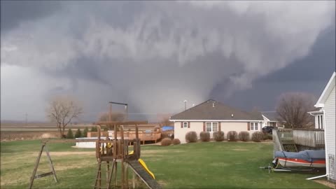 Rochelle, IL F4 Tornado April 9, 2015