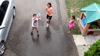 Kids Catch the Water Balloon Challenge ! Family Fun Video