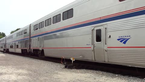 FLORIDAS LONGEST PASSENGER TRAIN AMTRAK AUTO TRAIN LEAVES STATION!!