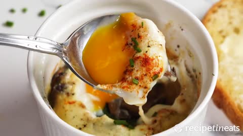Shirred Eggs (Baked Eggs with Mushroom Spinach)