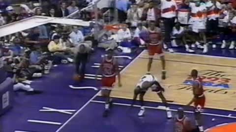 Bulls@Suns.09.06.93 Game 1 Clip 7