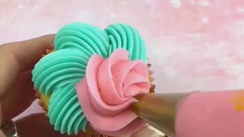 Best Cupcake Decorating Techniques | Cupcakes like a pro