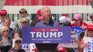 Senator Lindsey Graham booed at Trump rally
