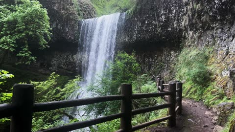 Hiking Exploring Lower South Waterfall! | Trail of Ten Falls | Silver Falls State Park | Oregon | 4K