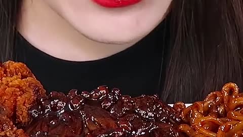 Black Bean Noodles, Spicy Enoki Mushrooms #zoeyasmr #zoeymukbang #bigbites #mukbang #asmr #food #먹방