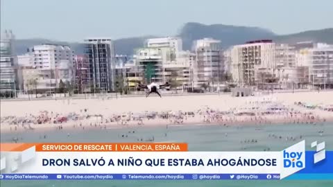 Un dron rescata a un niño en una playa de Valencia, España