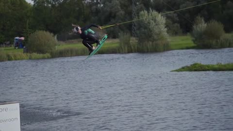 Wakeboarding - Training for extreme sports - Izzy Goode