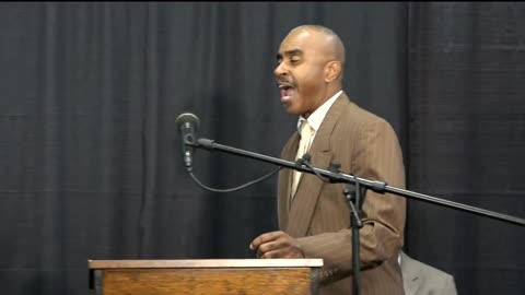 Pastor Gino Jennings: "What Does God Look Like"