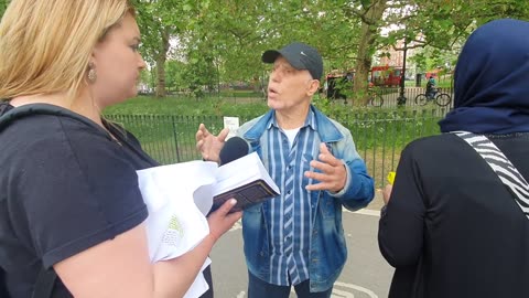 Islamist threatens Cameraman during discussion with elderly couple