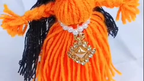 DIY Easy Woolen Doll making /woolen Craft / wool ki doll / Woon se gudiya kaise banaye