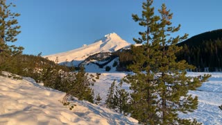The Morning Glow on a Winter Wonderland – White River – Oregon – 4K