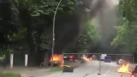 July 7 Germany 2017 g20 1.3 Antifa burning cars and destroying things