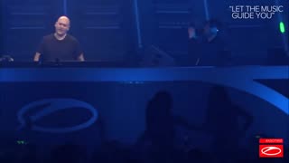Aly & Fila with Plumb - Somebody Loves You