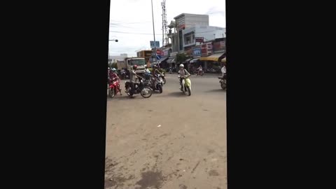 Vietnam Countryside~Crossing the Street