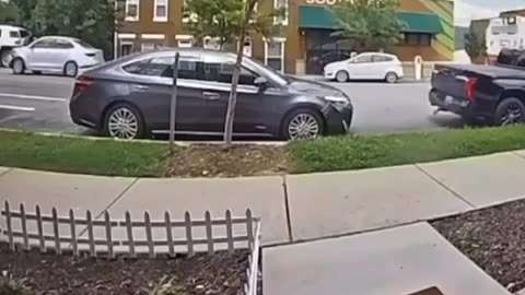 Instant Karma for this Porch Thief