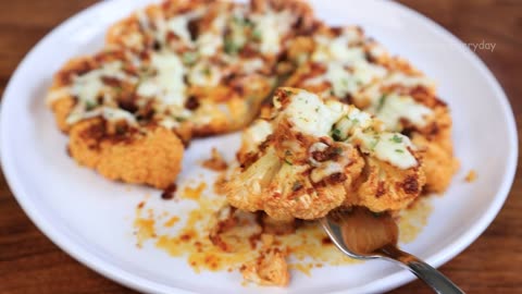 Cauliflower Steaks in the Oven Super easy and delicious cauliflower recipe