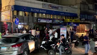 Lebanon sees spree of bank holdups in financial crisis