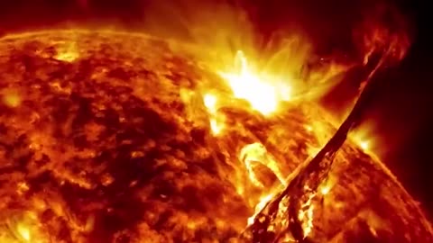 NASA Is WORRIED As A Massive Solar Storm Is Heading Towards Earth