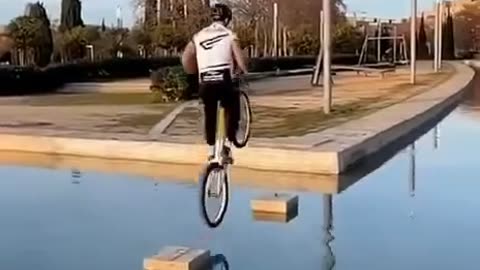 Amazing 🚴 stunt performed in on water