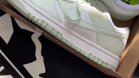 750Kicks Unboxing: Nike Dunk Low Next Nature White Mint with @Juliavkatwijk - Winter Style Outfits
