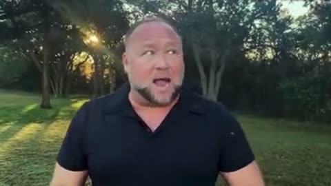 I DOUBLE-DARE THE UNSELECT COMMITTEE TO PUT MI AMIGO ALEX JONES IN FRONT OF THE CAMERAS!!!😂😂😂