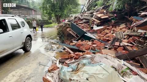 Deadly landslides wreak havoc in Petrópolis, Brazil - BBC News