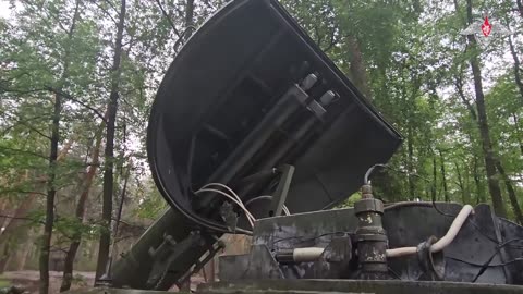 denazified - UR-77 Meteorit clears the way for 'winged infantry' near Kremennaya