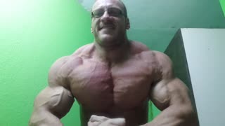 Big Muscle Worship