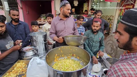 Creamy Dahi Bhalla Fruit Chaat | People are Crazy for Special Fruit Chaat | Bhalla Fruits Salad