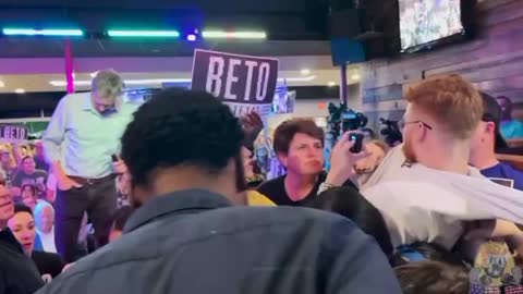 UNHINGED Leftists Manhandle Journalist at Beto O’Rourke Event